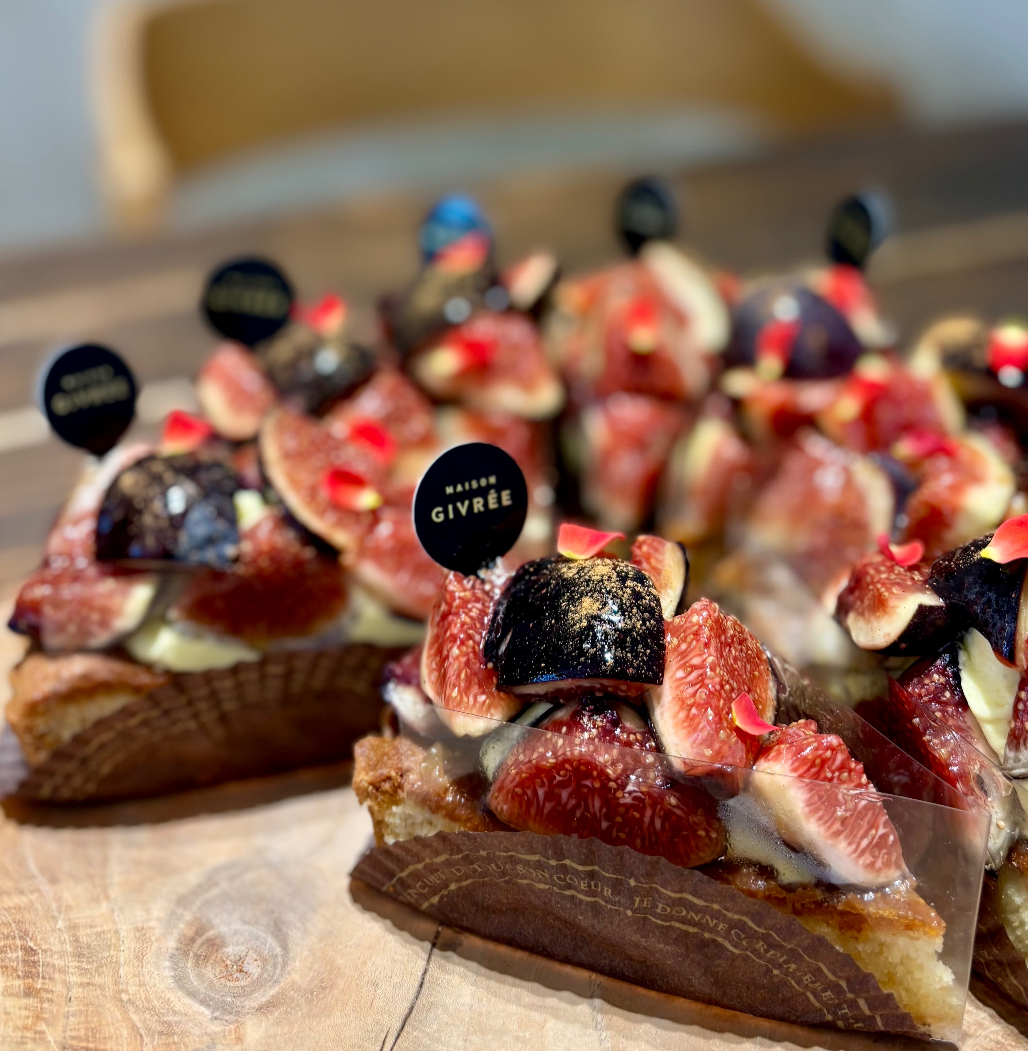 いちごタルトブラックヘアバンド値下げ可 7c226723.png