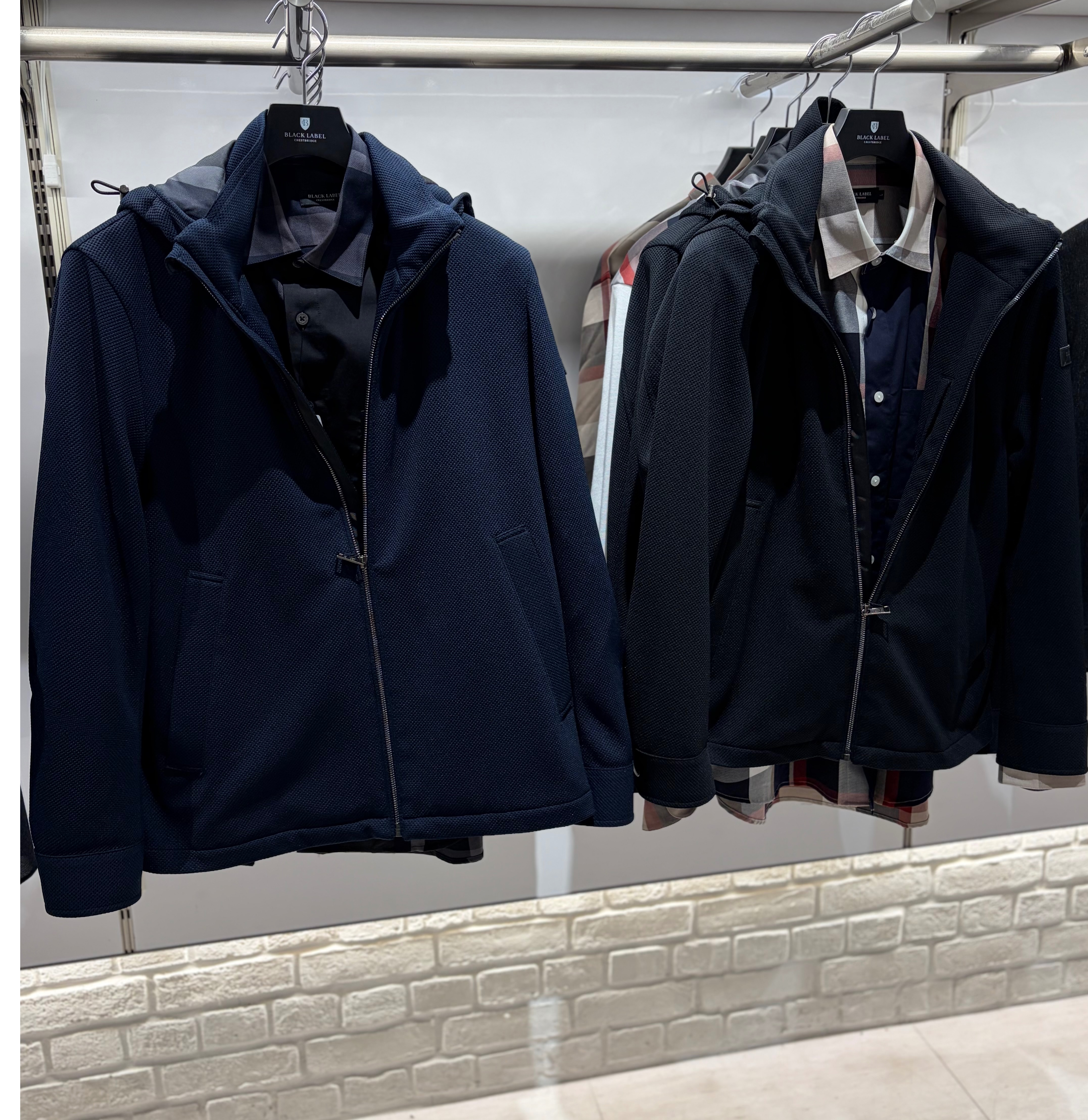 ブラックレーベルクレストブリッジ 【美品/20年製】51N21-411-54 中綿 