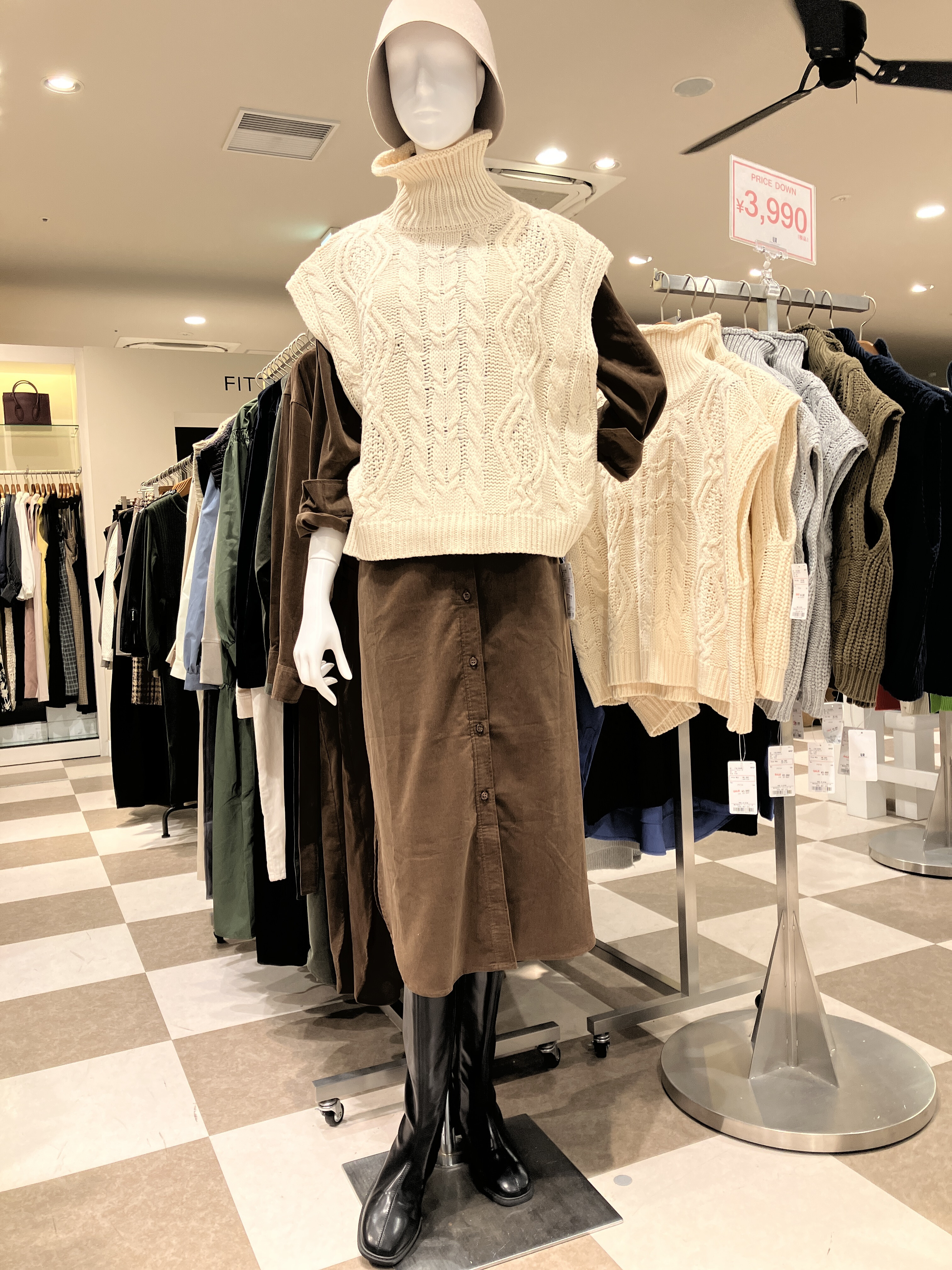 ニットベスト レディース ショート丈 ケーブルニット トップス