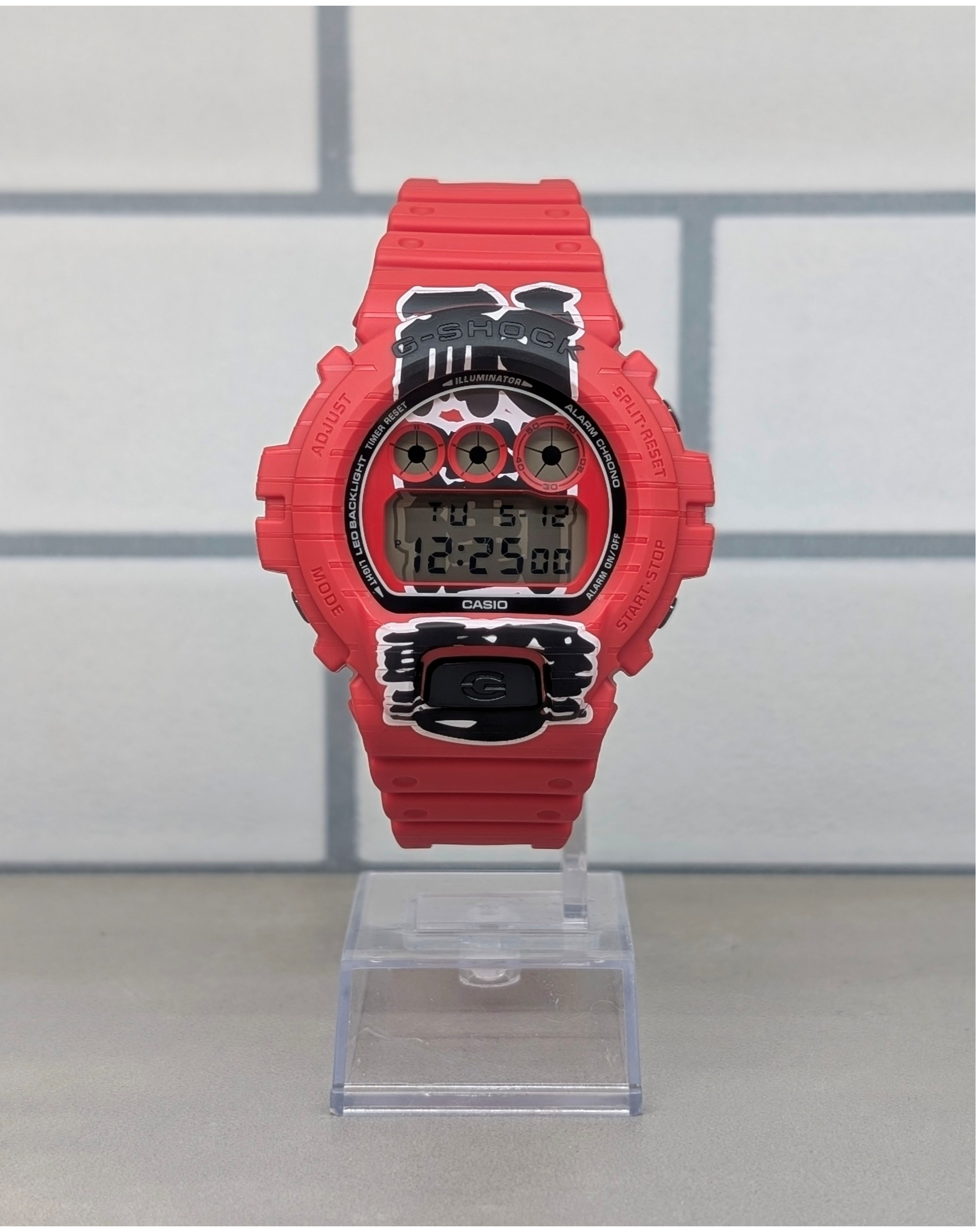 コラボ/G-SHOCK/ガンダム/限定/DW-6900/時計/箱付/赤 G-SHOCK DW-6900AKA-4JR｜時計倉庫トキア＋｜ショップトピックス