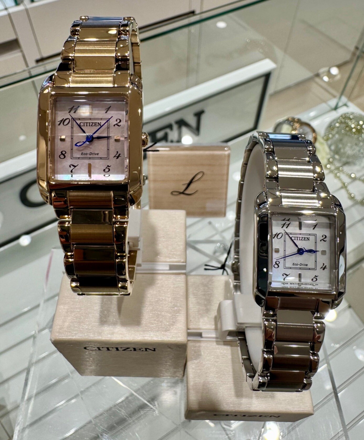 ル*成様 ホワイトダイヤル スクエア型 腕時計 c6d29881.jpg