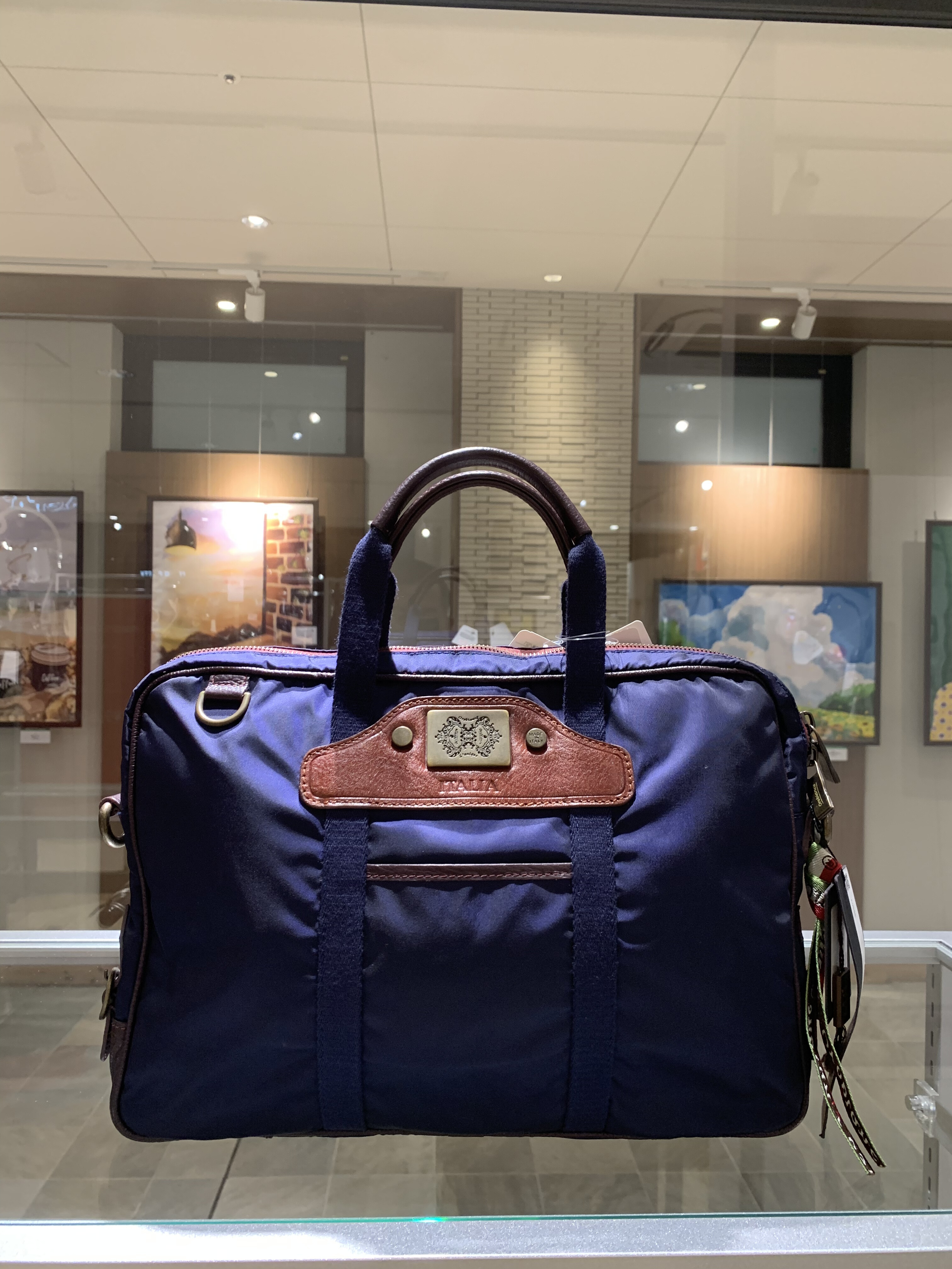 イタリアメイドのオロビアンコバッグ再入荷です🎵｜ケントアヴェニュー