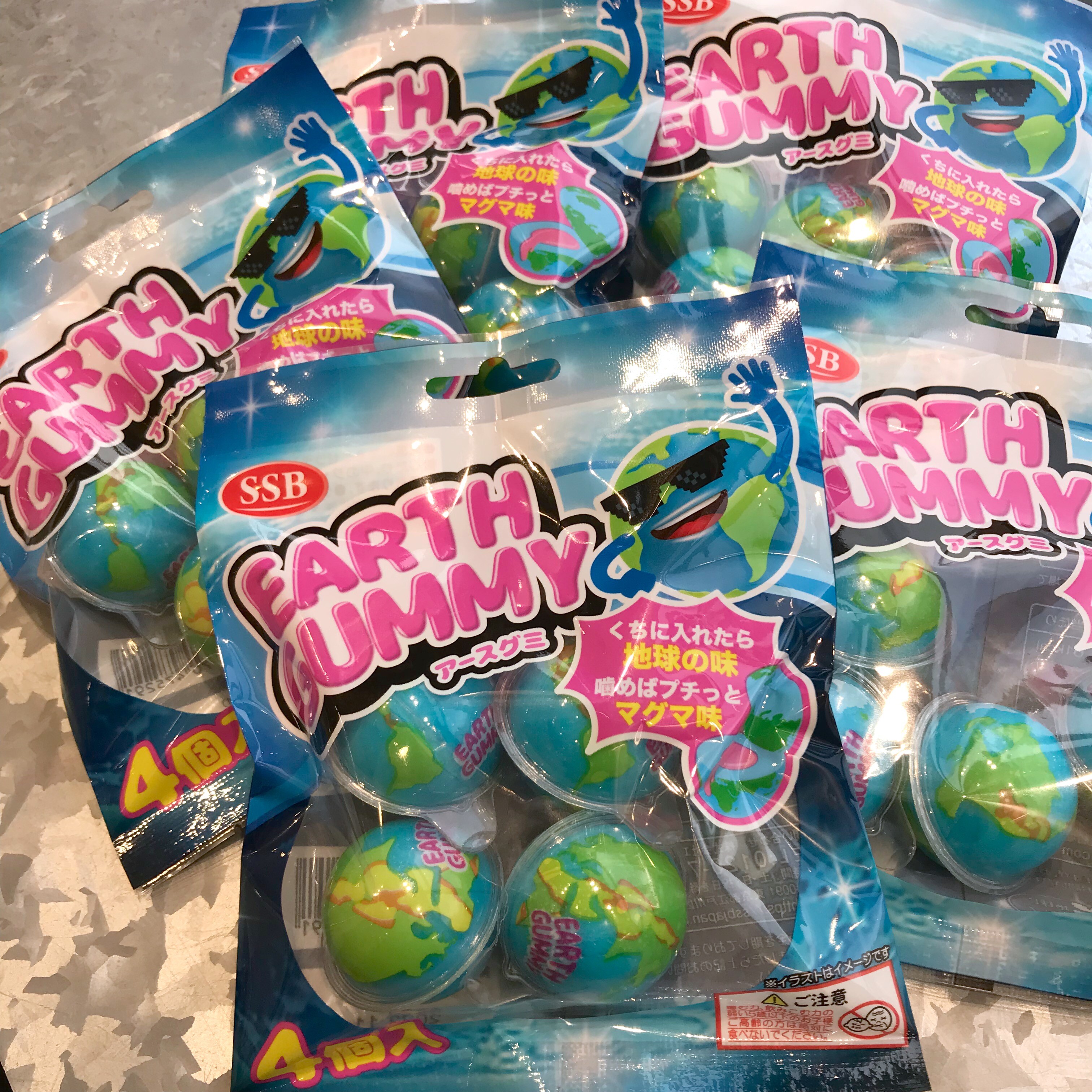 地球グミ Tik Tokで大人気‼︎地球グミが待望の入荷🌏✨｜ウィゴー