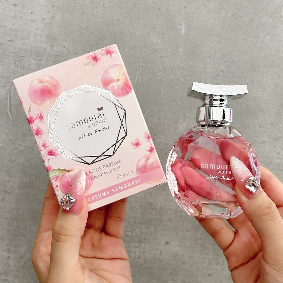新品　サムライウーマン ＋Glow by JLO ＋PEACH CHU３点セット 48％OFF／サムライウーマン🍑ホワイトピーチ🍑入荷👀💗｜パフュー