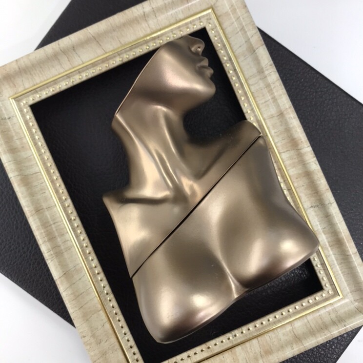 人気商品💞／ビリーアイリッシュプロデュース香水💄｜パフューマジック