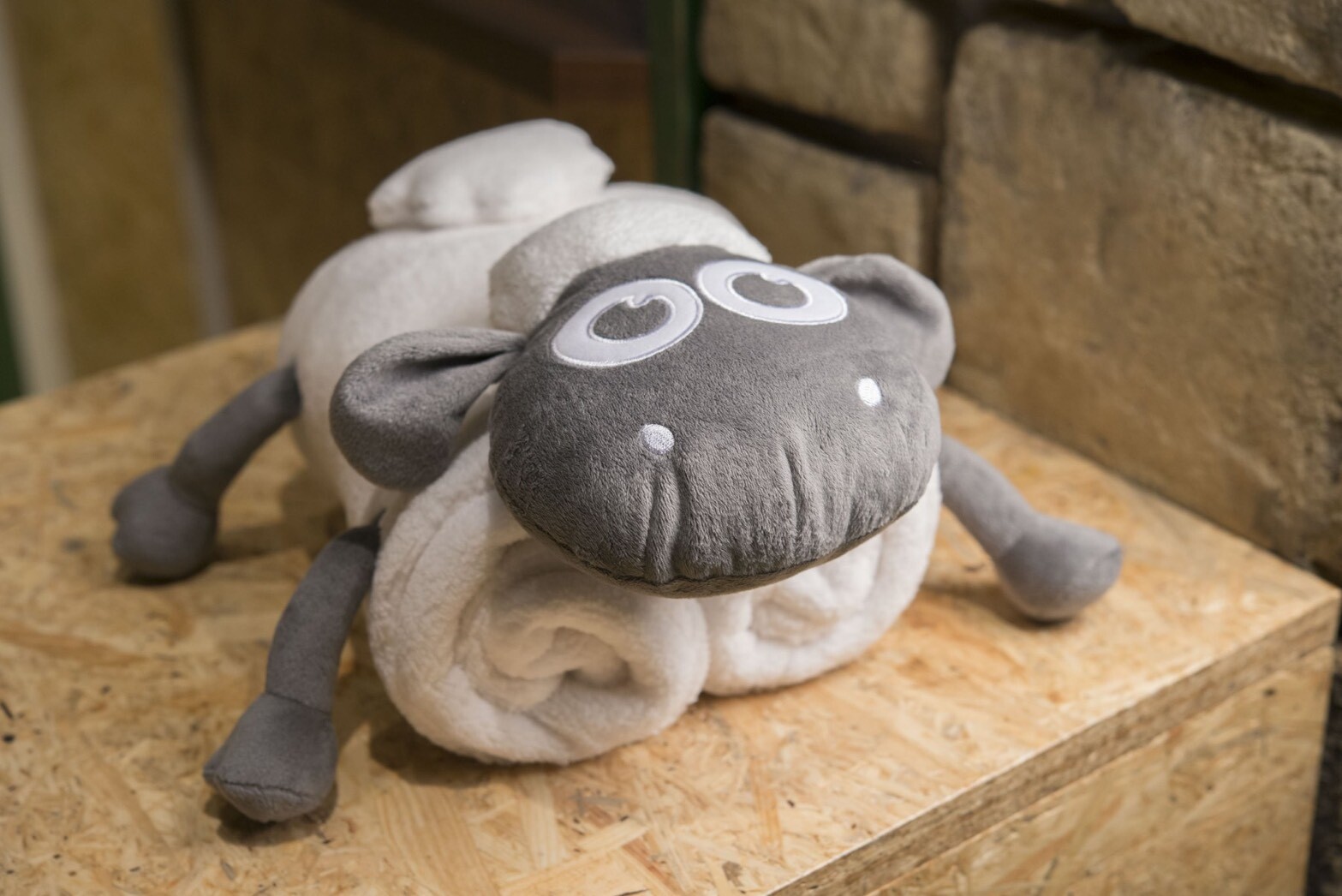 当店限定グッズ再入荷しました ひつじのショーンビレッジ ショップ カフェ ショップトピックス グランベリーパーク