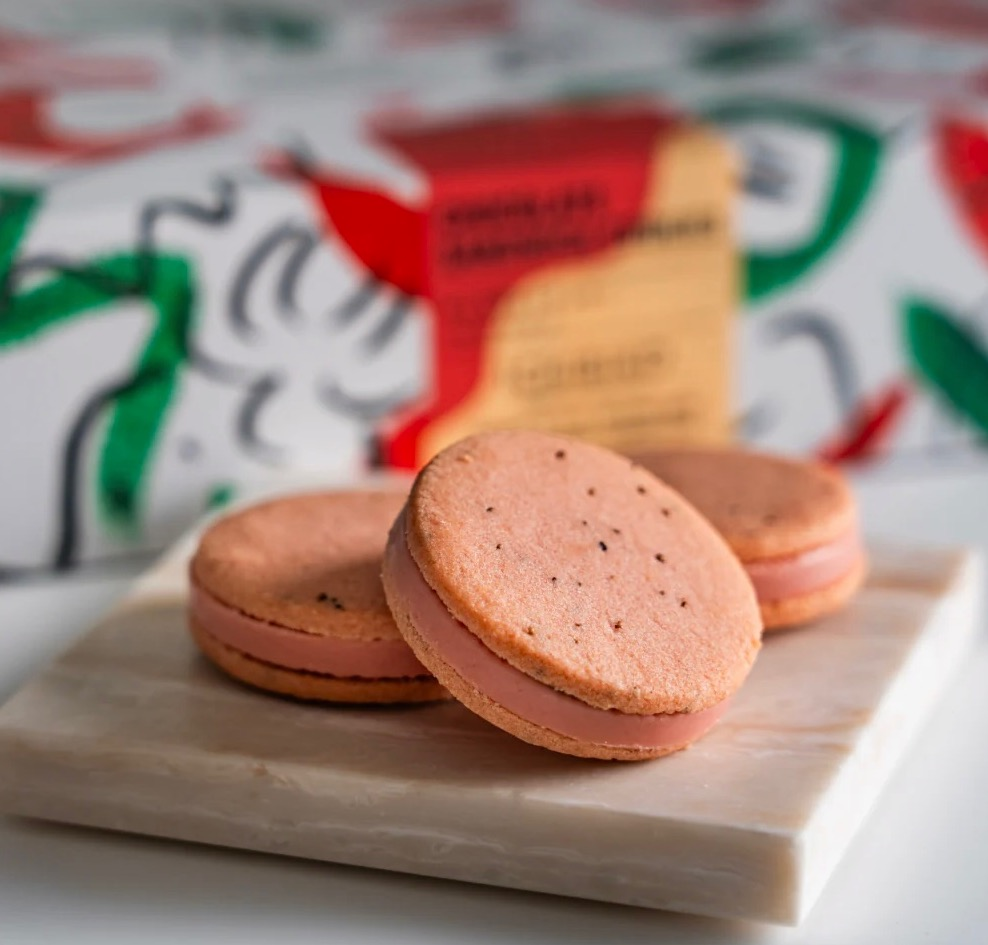 いちごチョコサンド 新発売🥯✨｜いちびこ｜ショップトピックス