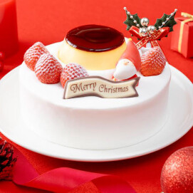 パステルならでは！プリンとケーキを同時に楽しめるケーキ。プリンをデコレーションしたとっておきのケーキです。