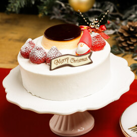 クリスマスプリンケーキ | 価格▶5号<15cm> 4,600円(税込) | 販売期間▶12/22(日)～25(水) | 予約承り▶12/17(火) | 特典▶11/30(土)までのご予約で5%OFF、ねこねこ商品は11/30(土)までのWeb予約で10%OFF※早割期間中のクリスマスケーキの購入には各種クーポンはご使用いただけません