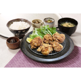 若鶏の極み唐揚げ御膳