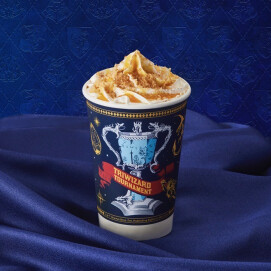 大人気コラボドリンク🧙