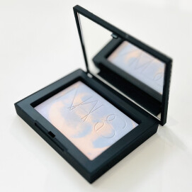数量限定✨【NARS】ライトリフレクティング　プリズマティックパウダー💎