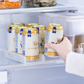 夏に大活躍！立てて収納缶ストッカー