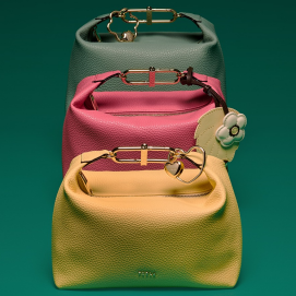 ベストセラー「テイア」のシーズナルカラーにチャームを添えて華やかに