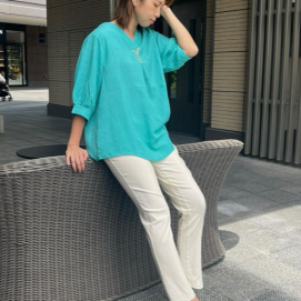 新作✨麻調Vネック半袖ブラウス👚✨✨
