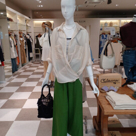 ✨シアーポケットスキッパーシャツのご紹介です✨