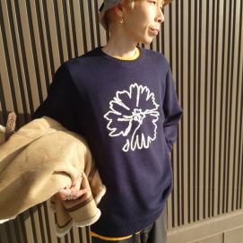 【tk.TAKEO KIKUCHI】フラワー柄ニット♪