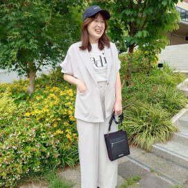 【Eprouve】ビジューロゴTシャツ