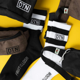 【NEW ARRIVAL】DTN × FRUIT OF THE LOOM の新作アパレルアイテムをご紹介!