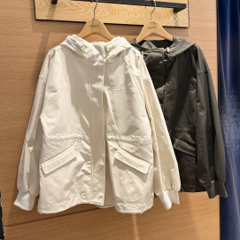 ギフトにもオススメ❣️春アウターのご紹介☘️