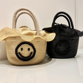 人気のニコちゃんBAGの新作✨