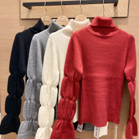 30%off⭐️シャーリングスリーブニット⭐️