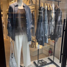 定番人気シアーデニムシャツ✨