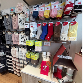 【PEANUTS】スヌーピーもこもこアイテム新入荷❤️