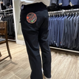大人気の秋物パンツが入荷しました⭐️伸縮自在まるごとストレッチ、裏起毛で暖かです🎵
