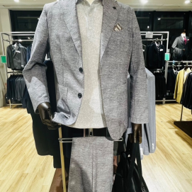✨ビジネスカジュアルにおすすめ✨ セットアップジャケット&パンツはケントでどうぞ⭐️