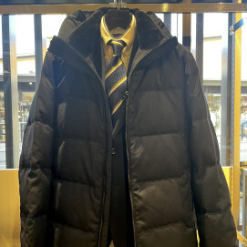 SALE‼️ビジネスシーンにぴったりなダウン登場です