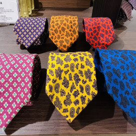 👔　ギフトにオススメ　👔