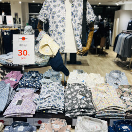 30％OFF❗️裏地使いのかわいいシャツです♡