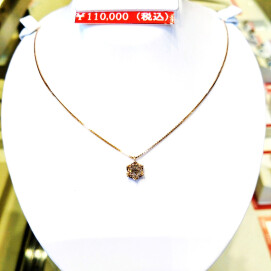 K18PGダイヤモンドネックレス入荷🥰　５０％OFF