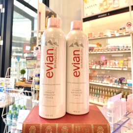 ＼国内未発売サイズ✨／evian ブルミザトワール