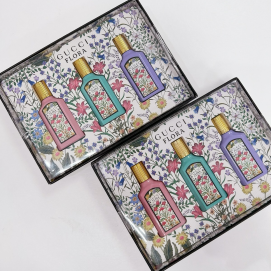 ＼バレンタインギフト🍫❤／GUCCIフローラミニチュアコフレ🎀４２％OFF💄💗