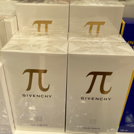 🌼NEW YEAR SALE🌼【ジバンシー】パイ 53％OFF！！