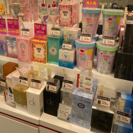 お問い合わせ多数😆大人気ブランド香水もアウトレット価格にて販売中✋✨
