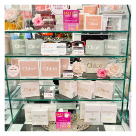 お問い合わせ多数✨大人気Chloéアウトレット価格にて販売中✨😍～🎵