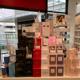 お問い合わせ多数😆大人気ブランド香水もアウトレット価格にて販売中✋✨