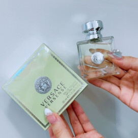 ＼数量限定👑✨／ヴェルサーチ・ヴェルセンス入荷🎀❤