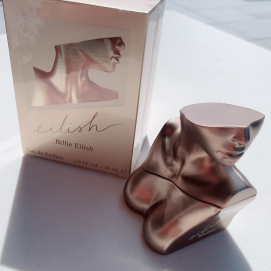 ＼人気商品💞／ビリーアイリッシュプロデュース香水💄