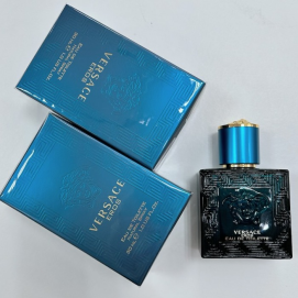 待望の再入荷👑💗＼ＶＥＲＳＡＣＥ　ＥＲＯＳ／残りわずかです😎