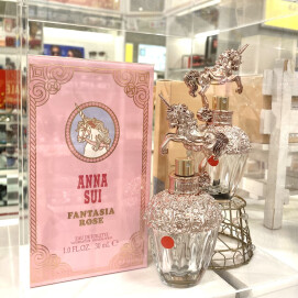 人気商品アナスイ💄ファンタジアローズ数量限定🌹💗