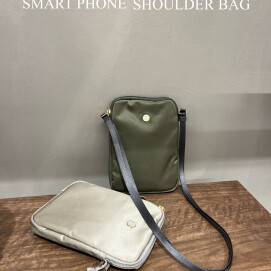 【THE CLOUDS NYLON】50%OFF！スマホショルダー