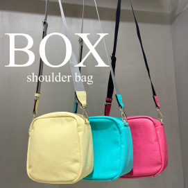 【数量限定入荷】40%OFF！ボックスショルダーバッグ
