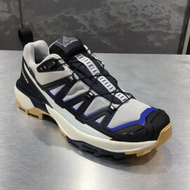 梅雨を迎える前に‼️ オススメ防水スニーカー👟
