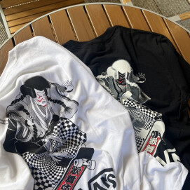 日本限定！！VANSオリジナルTシャツ