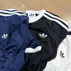 adidas　定番Tシャツ入荷しております💖💖