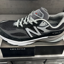 990v6入荷